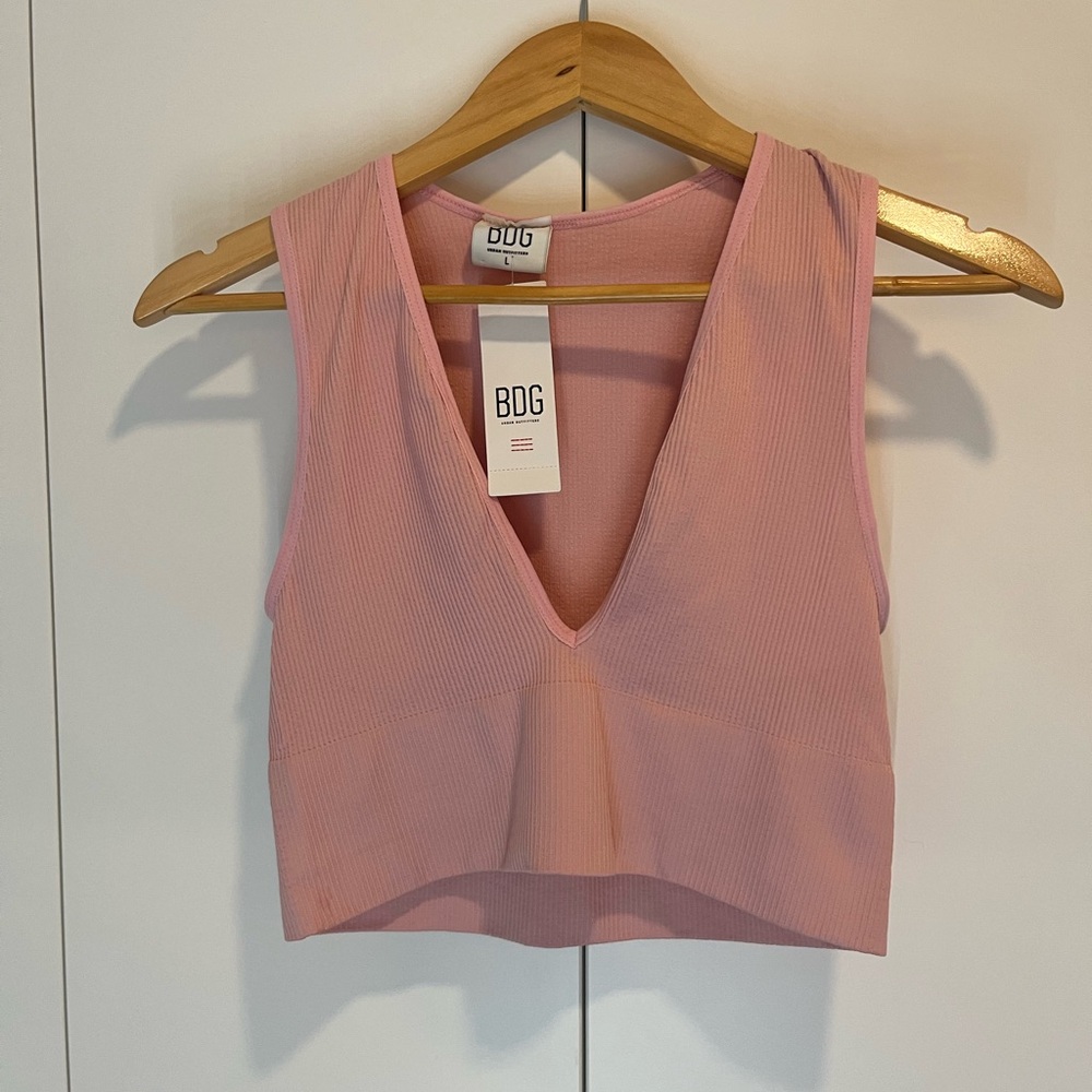 BDG Pink Ribbed V-Neck Crop Top - Urban Outfitters
